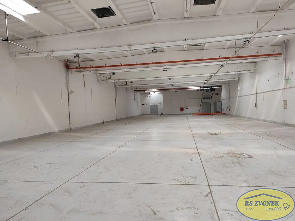Pronájem skladového prostoru 1000 m²